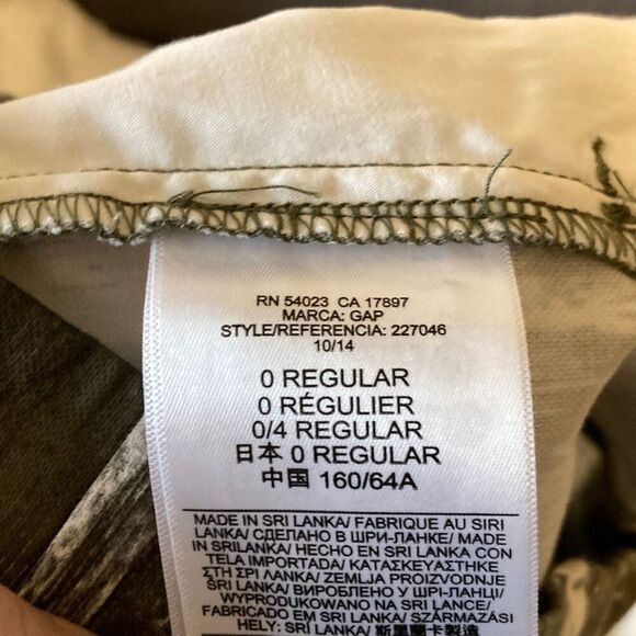 Khakis by Gap‎ shorts size 0 (E8) - Picture 6 of 6